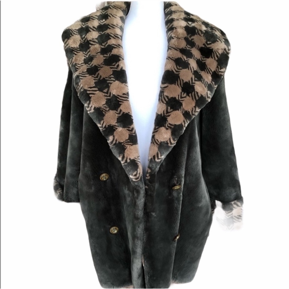 Amazing Sheared Beaver Fur coat - Value $9,000